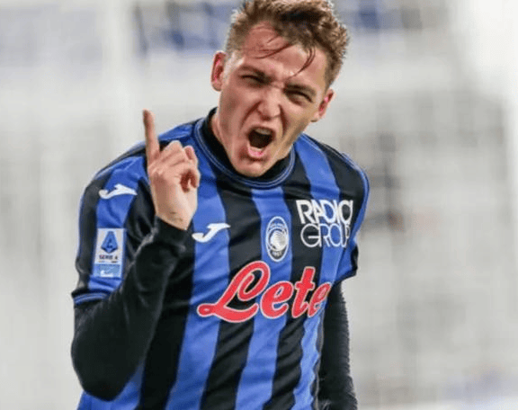 劳塔罗之辩：当意甲整体低迷，国米队长为何成为“遮羞布”与“出气筒”？